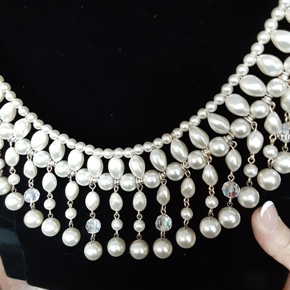 Vintage Necklace - Costume Pearl and Crystal Beads - Picture 9 of 10